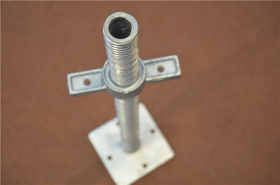 Jack à vis pour échafaudage de construction pour une durabilité à long terme et une résistance à la corrosion