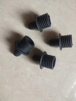 Plug pour trou de paroi en béton souple amovible pour les trous de barres à cravate
