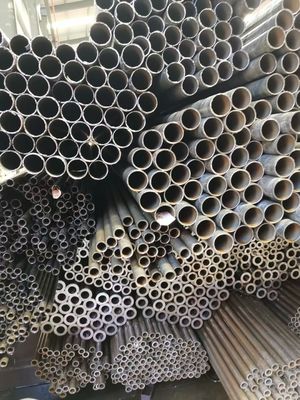 Pipe en acier inoxydable 12m en acier au carbone laminée à chaud