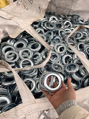 Écrou et pièces de coupelle de support d'étaiement d'échafaudage réglable