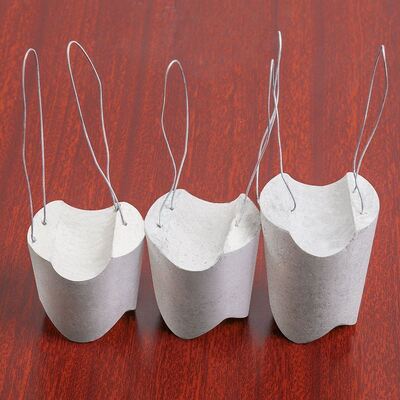 Entretoise en ciment et béton pour treillis d'armature vertical et horizontal