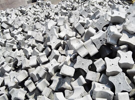 Distributeurs de béton et de ciment Bloc de couverture en béton pour poutre et colonne de construction