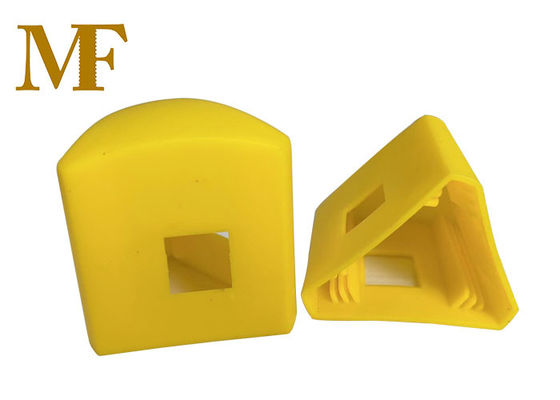 Couvercle de protection en acier triangulaire jaune de sécurité 30 mm pour le poteau de clôture en T
