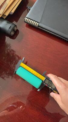 Cap en PE long, diamètre intérieur 30 mm Cap d'extrémité en plastique non conique pour barre de construction